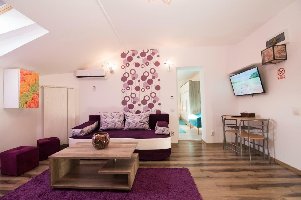 Queen Holiday Apartment Бухарест Екстер'єр фото